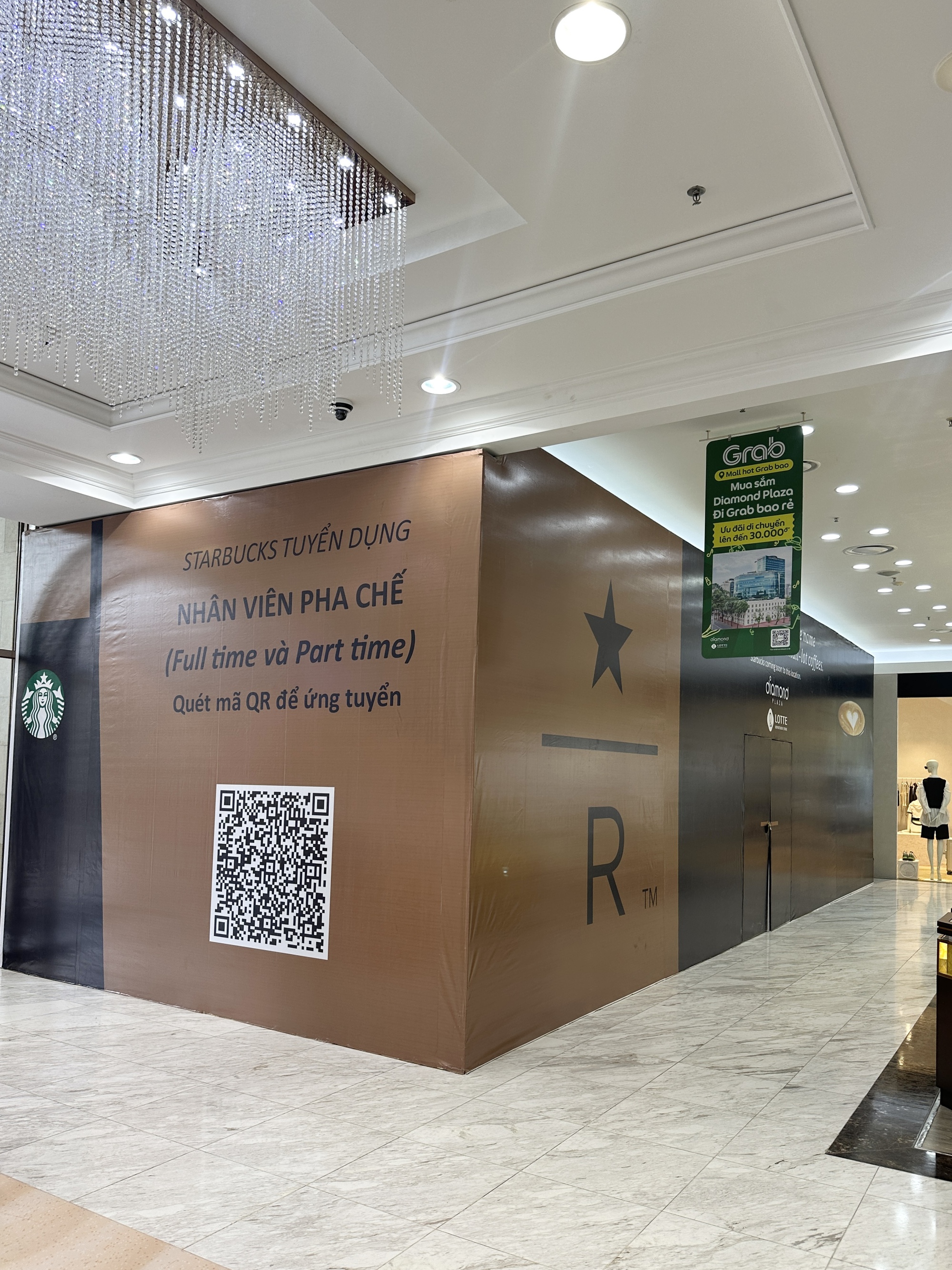 Cận cảnh Starbucks Reserve tại 