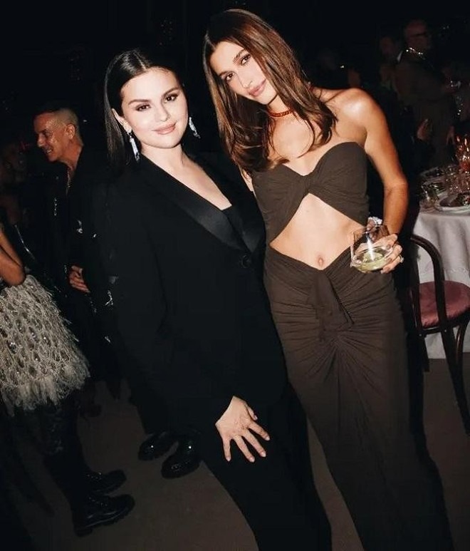 Làm lành chưa bao lâu, Selena Gomez và vợ Justin Bieber lại quay ngoắt lộ dấu hiệu 