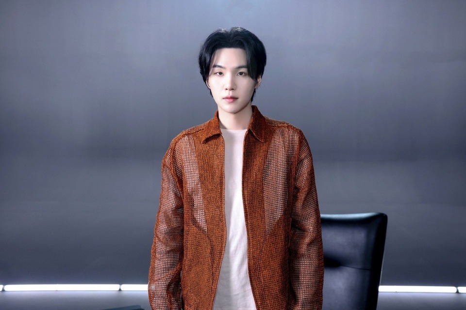 Suga (BTS) xuất ngũ hôm nay: …