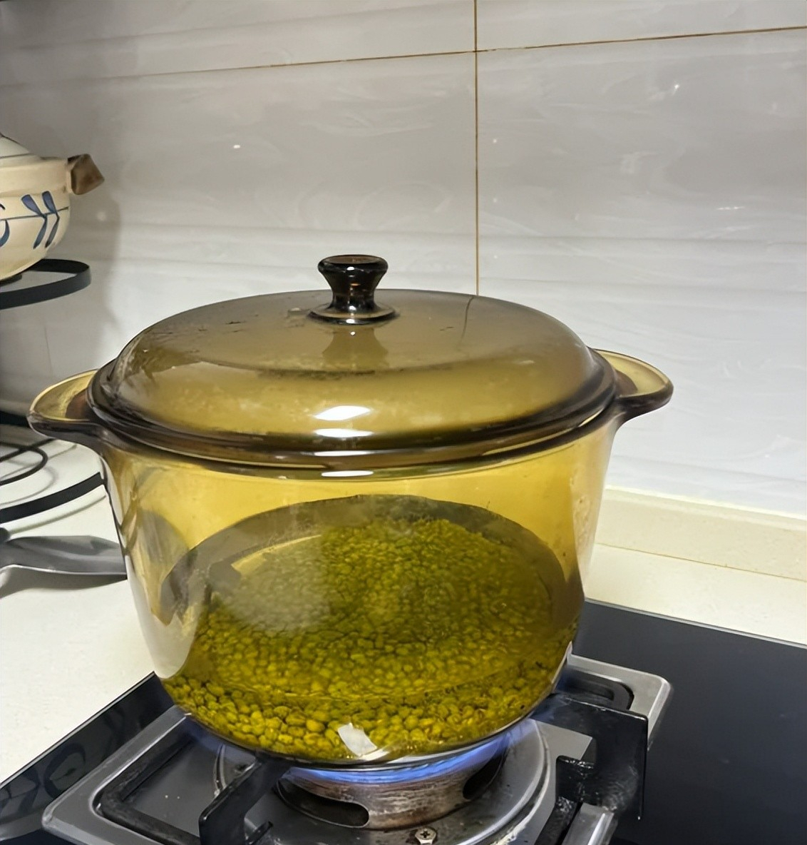 4 loại đồ nấu nướng có hại, tôi sợ hãi nhận ra nhà mình có đủ- Ảnh 6.
