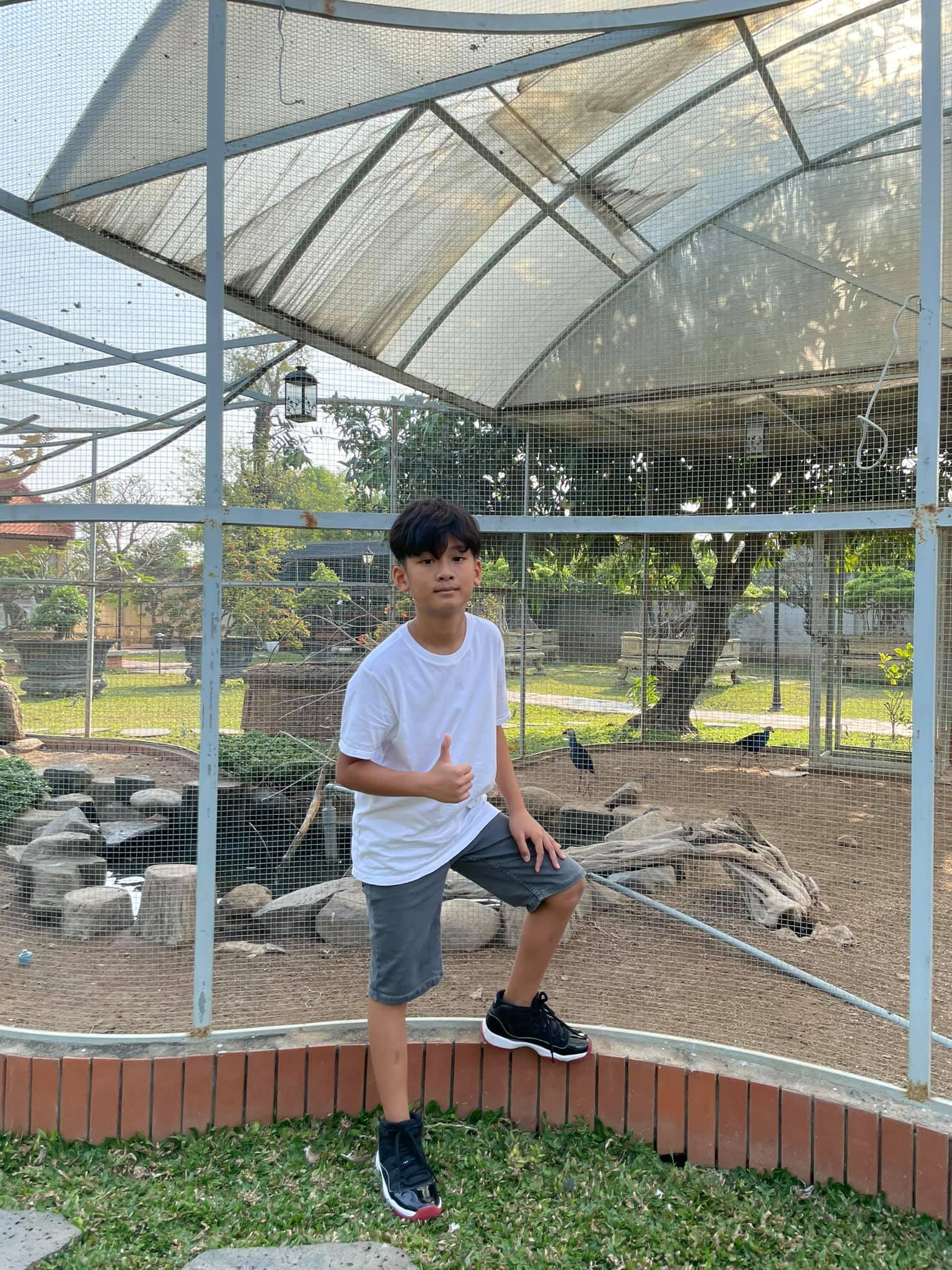 Ba quý tử chuẩn "rich kid" của Vbiz: Sống giữa xa hoa, đồ hiệu chỉ là chuyện nhỏ nhưng giáo dục mới là thứ được đầu tư lớn nhất- Ảnh 31.