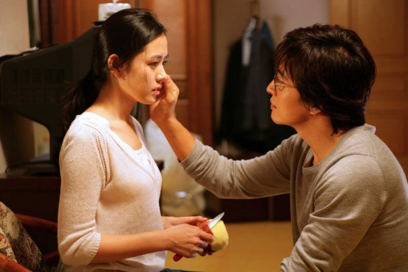 Son Ye Jin từng có cảnh nóng đầy mỹ cảm với Bae Yong Joon, nội dung phim ngang trái tới giờ vẫn thấy sai- Ảnh 1.