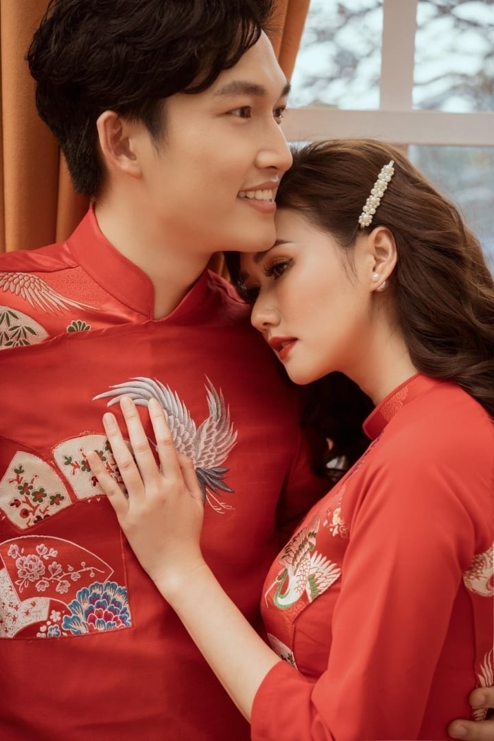 Hồ sơ tình ái của Đình Tú: Từng yêu mẹ đơn thân 5 năm, vướng 