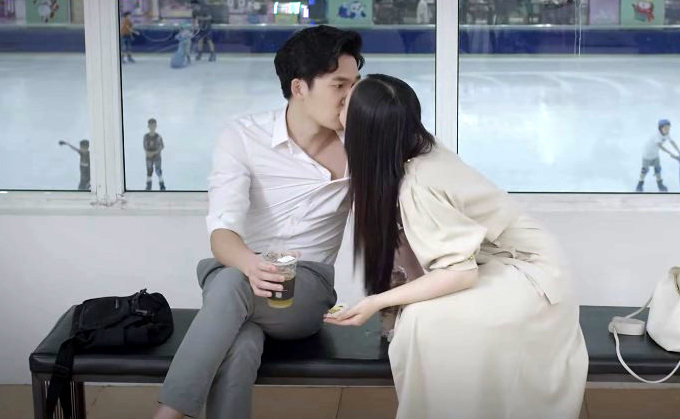 Hồ sơ tình ái của Đình Tú: Từng yêu mẹ đơn thân 5 năm, vướng 