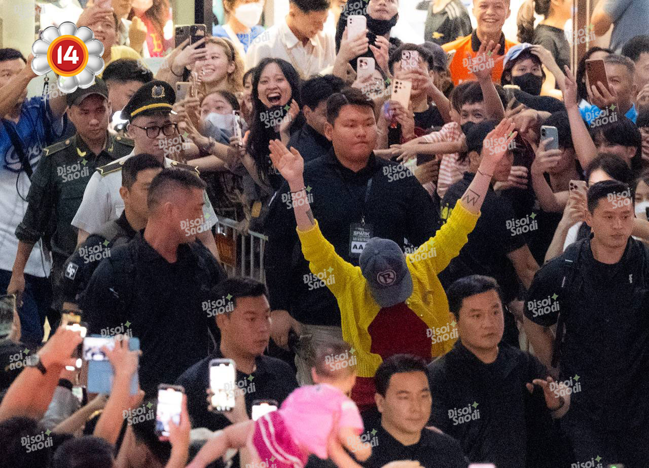 G-Dragon siêu phấn khởi ngày trở lại Việt Nam: Hồi hộp muốn rớt tim, ngáp ngủ nhưng vẫn vẫy tay nhiệt tình!- Ảnh 5.