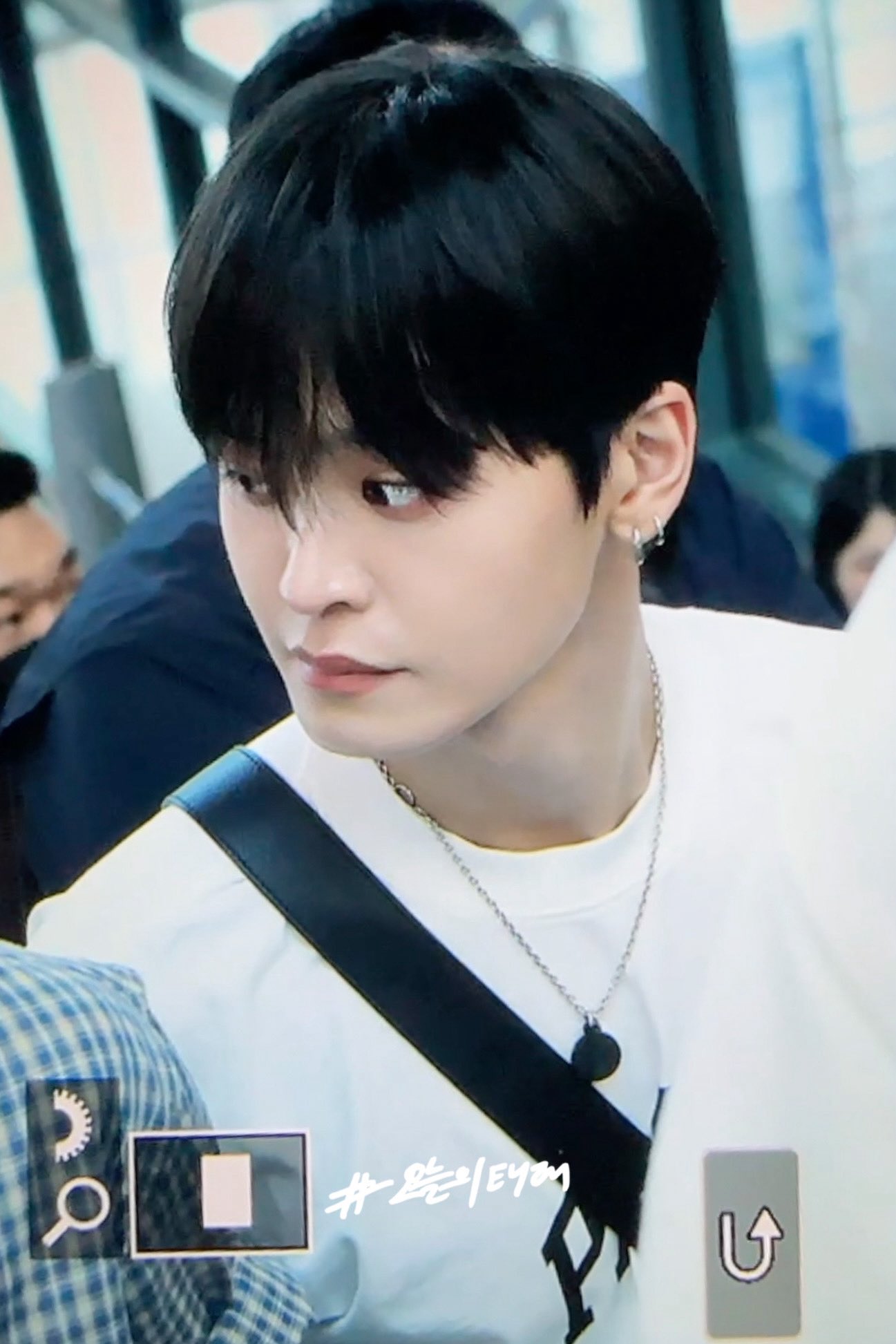 "Chị đại" CL (2NE1), Hanbin và các thành viên TEMPEST chính thức lên đường đến Việt Nam, sẵn sàng "đốt nóng" Mỹ Đình cùng G-Dragon!- Ảnh 7.