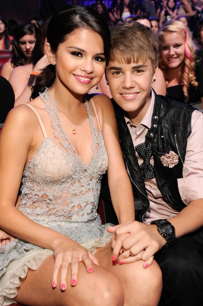 Làm lành chưa bao lâu, Selena Gomez và vợ Justin Bieber lại quay ngoắt lộ dấu hiệu 