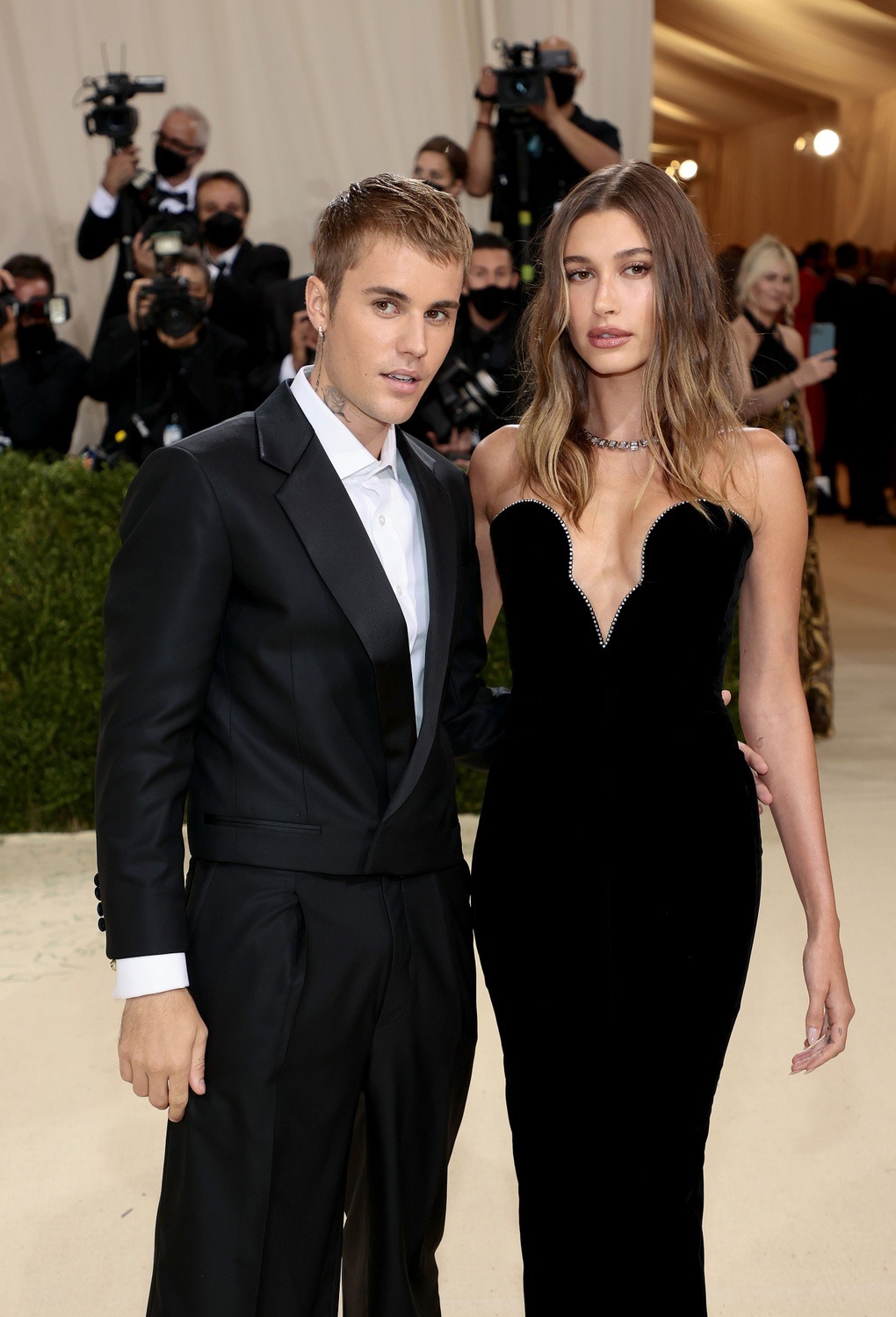 Làm lành chưa bao lâu, Selena Gomez và vợ Justin Bieber lại quay ngoắt lộ dấu hiệu 