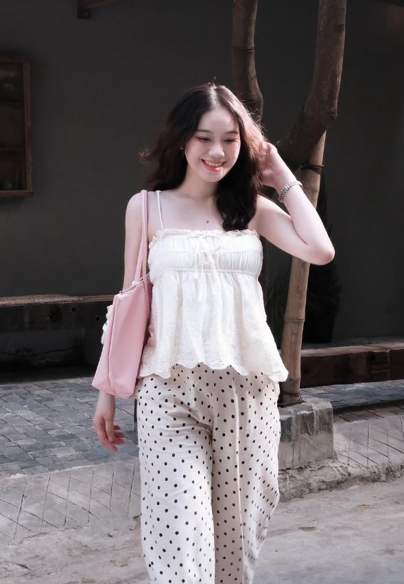 Vợ mới cưới của Hồ Văn Cường lộ vòng 2 lùm lùm nghi vấn mang bầu khác hẳn lúc diện bikini nóng bỏng- Ảnh 3.