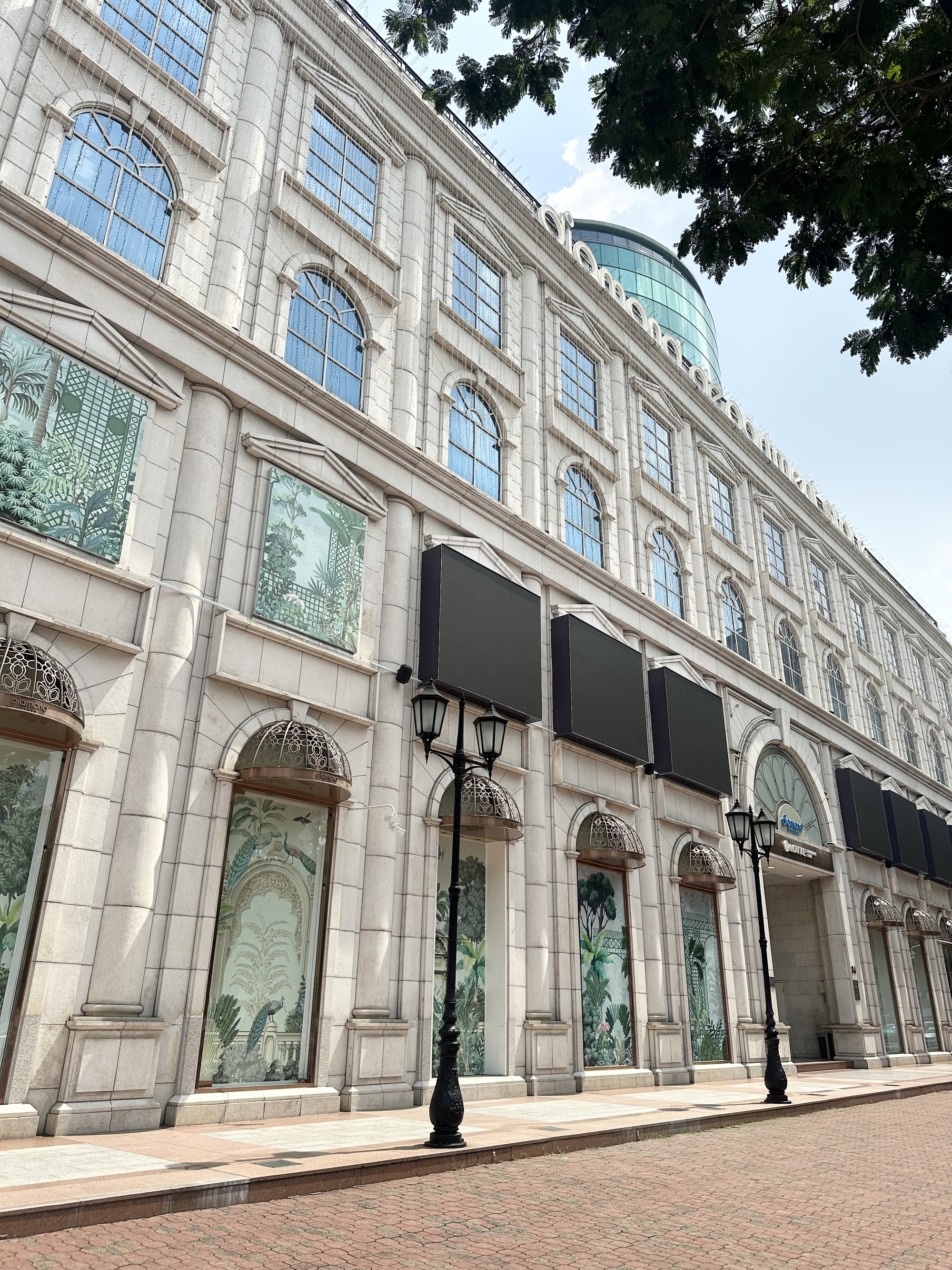 Cận cảnh Starbucks Reserve tại 