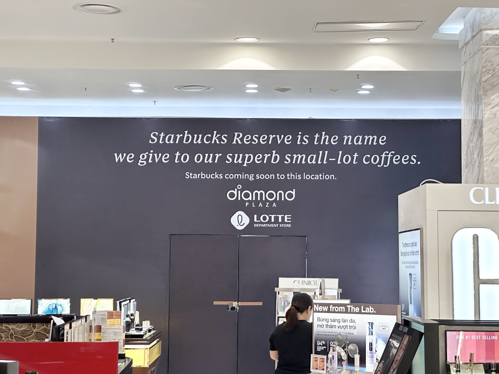 Cận cảnh Starbucks Reserve tại 