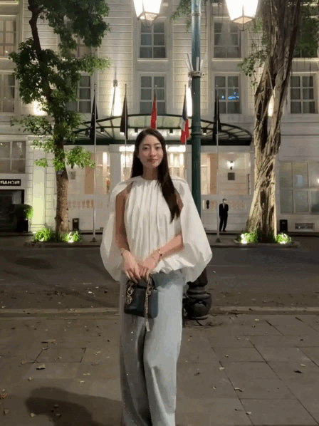 Nàng Hậu có đôi chân dài 1m22 mê đắm 1 item: Diện thế nào cũng xinh, nịnh dáng thôi nhé!- Ảnh 2.