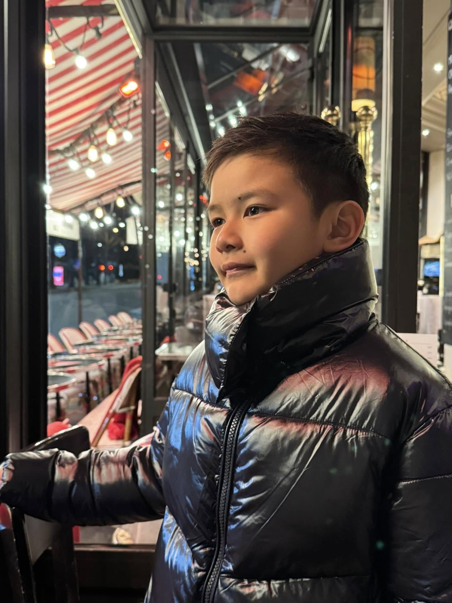 Ba quý tử chuẩn "rich kid" của Vbiz: Sống giữa xa hoa, đồ hiệu chỉ là chuyện nhỏ nhưng giáo dục mới là thứ được đầu tư lớn nhất- Ảnh 23.