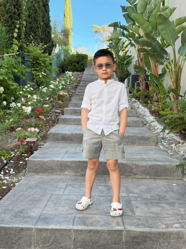 Ba quý tử chuẩn "rich kid" của Vbiz: Sống giữa xa hoa, đồ hiệu chỉ là chuyện nhỏ nhưng giáo dục mới là thứ được đầu tư lớn nhất- Ảnh 7.