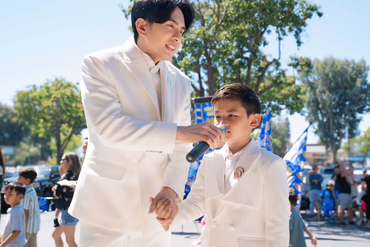 Ba quý tử chuẩn "rich kid" của Vbiz: Sống giữa xa hoa, đồ hiệu chỉ là chuyện nhỏ nhưng giáo dục mới là thứ được đầu tư lớn nhất- Ảnh 15.