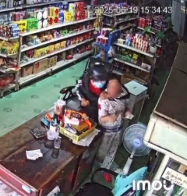 Kẻ sát hại chủ tiệm tạp hóa: Cãi nhau với vợ rồi đi cướp, nói lý do "xuống tay" dù nạn nhân đã đưa tiền- Ảnh 1.