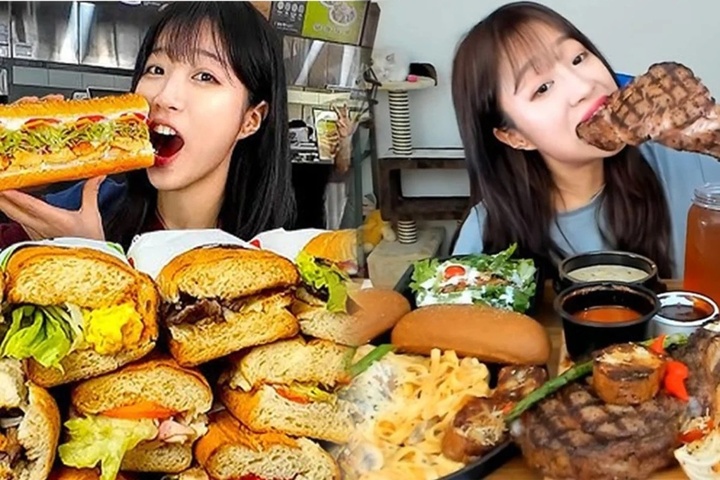 'Nữ hoàng bụng bự' khiến người hâm mộ kinh ngạc vì dạ dày 'siêu to'- Ảnh 1.