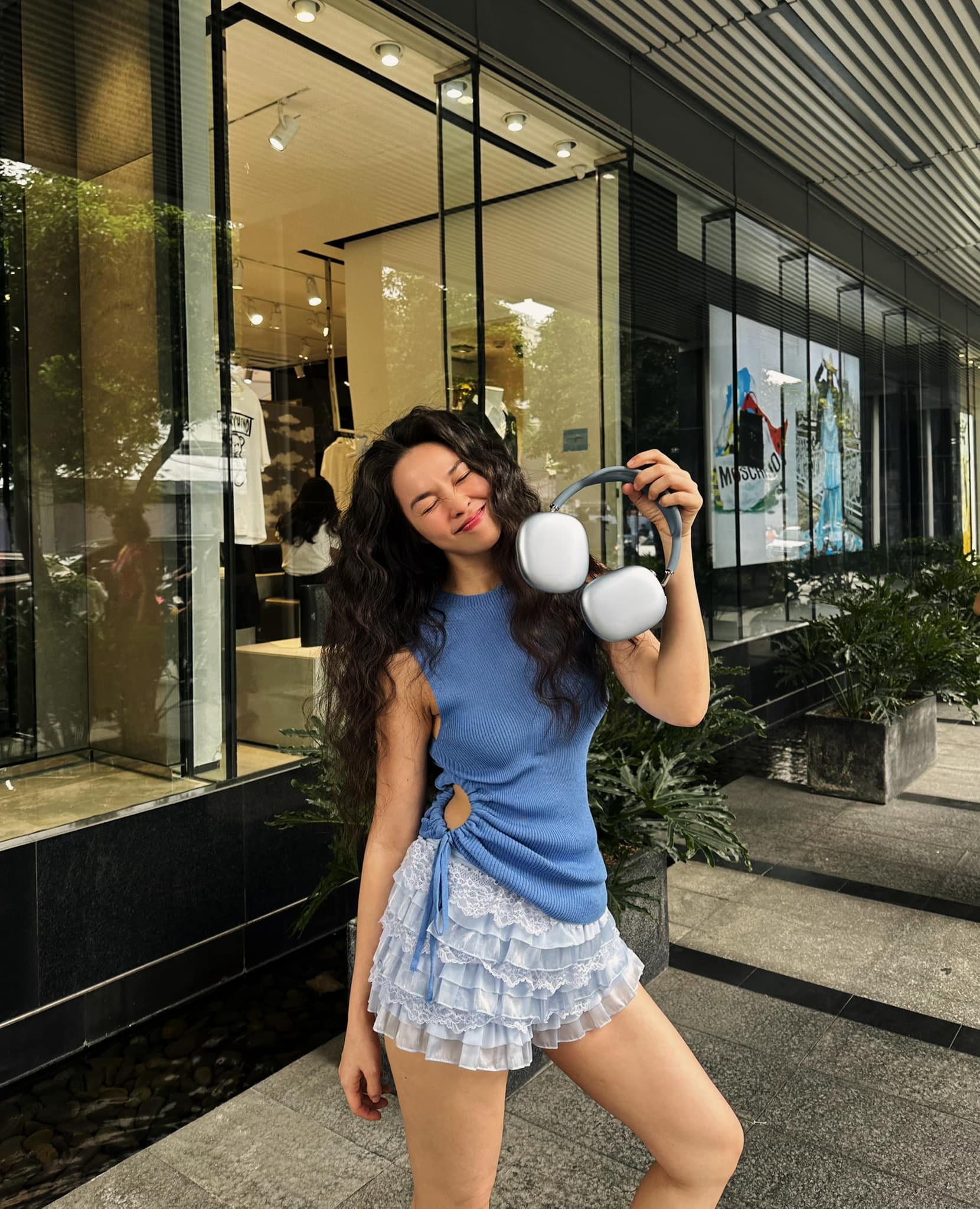 Bà mẹ đơn thân 1 con của showbiz Việt tuổi 44 mà ai cũng nghĩ ngoài 20: Bí quyết trẻ lâu đến từ thói quen uống nước không ngờ đến- Ảnh 1.