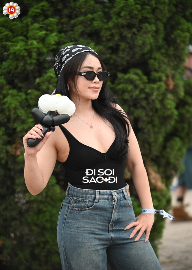 “Xinh sập sàn” tại Mỹ Đình vì anh Long: Boy phố, girl phố đọ sắc, độc lạ có thừa, quá mức wow- Ảnh 12.