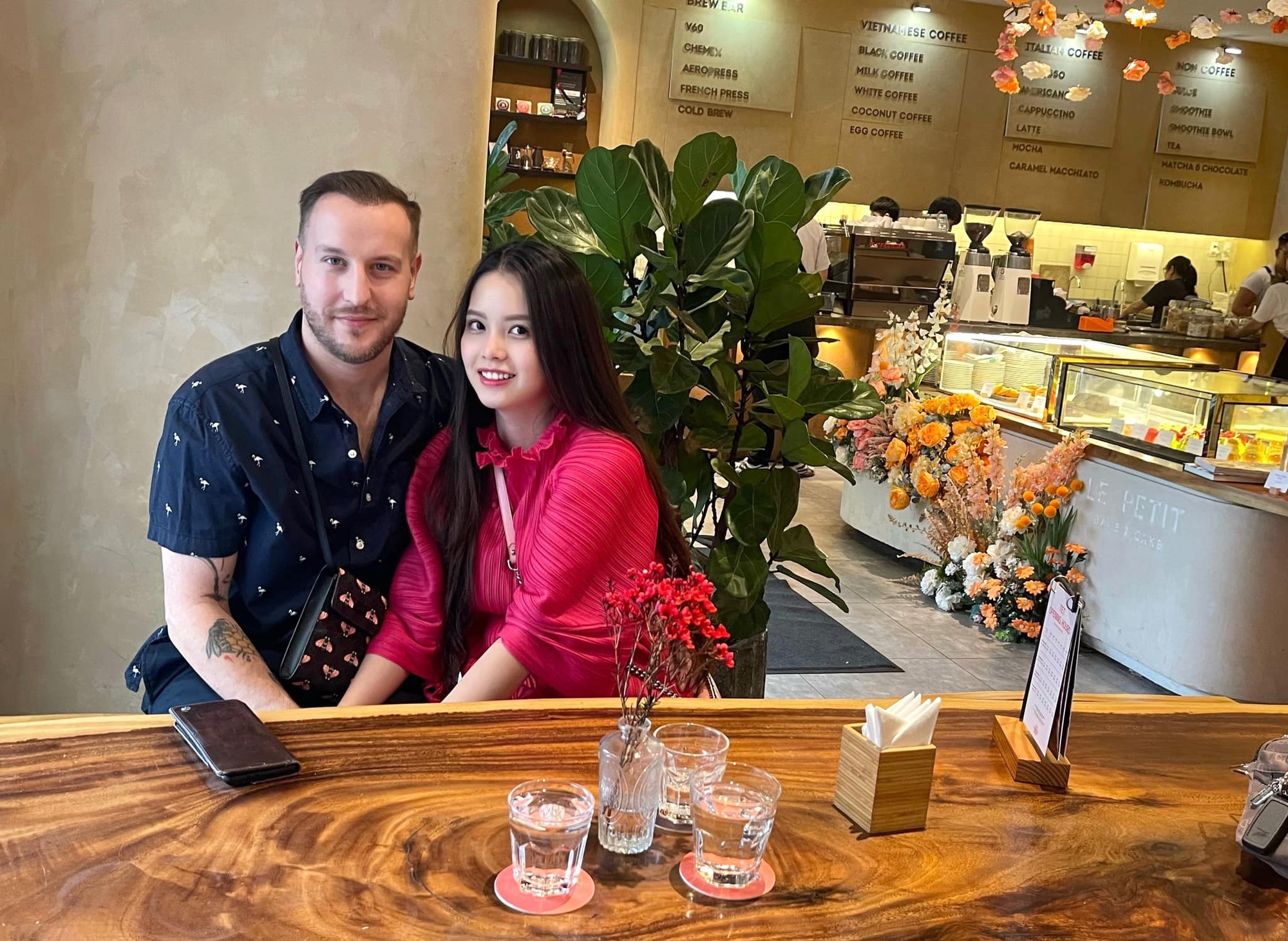 Mẹ đơn thân khiến trai Tây phải chuyển vội 1 tỷ đồng “giữ chỗ”, cưới xong phát hiện "tật xấu khó tả”- Ảnh 1.