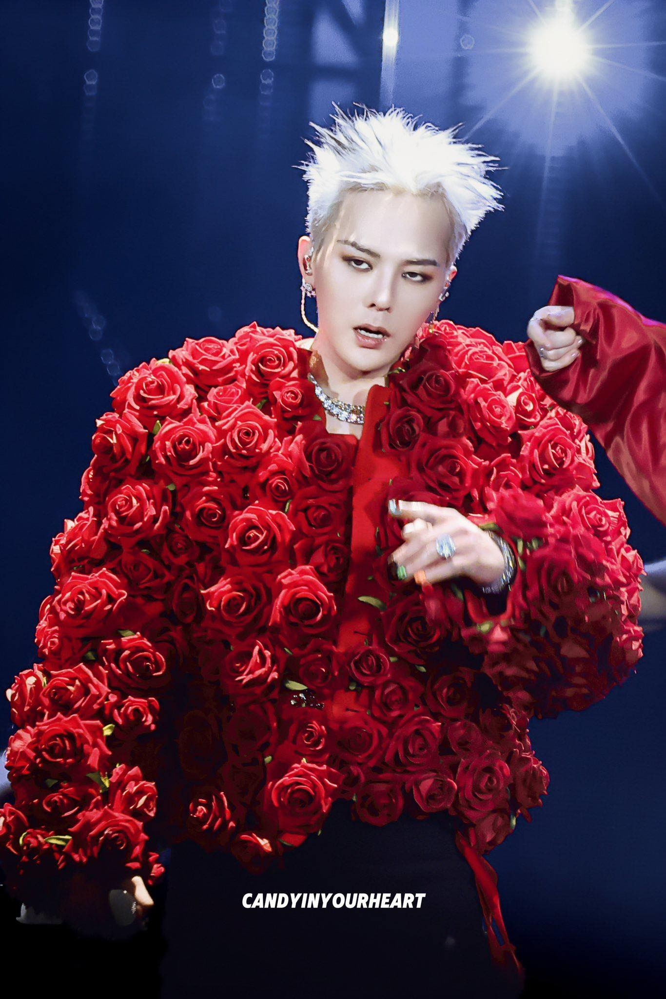 Đi gặp G-Dragon đừng quên mang 7 thứ này, đặc biệt món số 5 đậm chất 