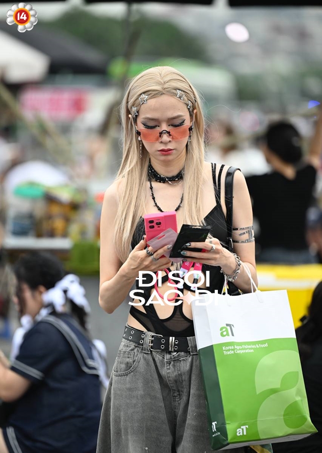 “Xinh sập sàn” tại Mỹ Đình vì anh Long: Boy phố, girl phố đọ sắc, độc lạ có thừa, quá mức wow- Ảnh 21.