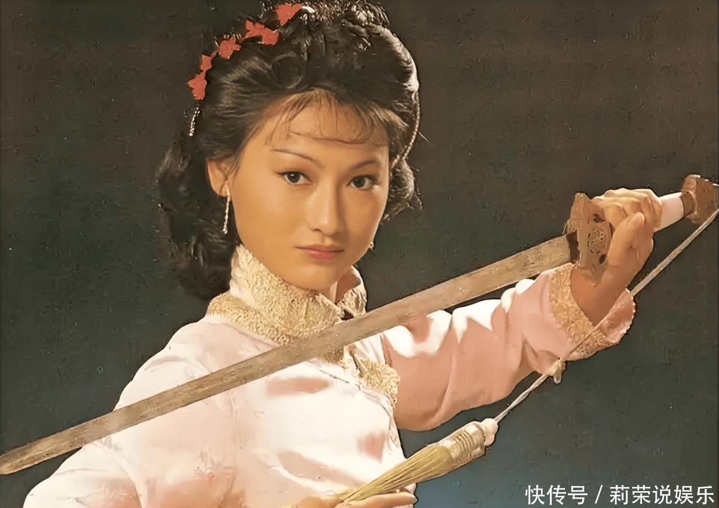 “Cô bé ăn xin” trở thành Ảnh hậu, từng tự sát vì bị tẩy chay chụp ảnh nóng giờ ra sao?- Ảnh 2. “Cô bé ăn xin” trở thành Ảnh hậu, từng tự sát vì bị tẩy chay chụp ảnh nóng giờ ra sao?- Ảnh 2.