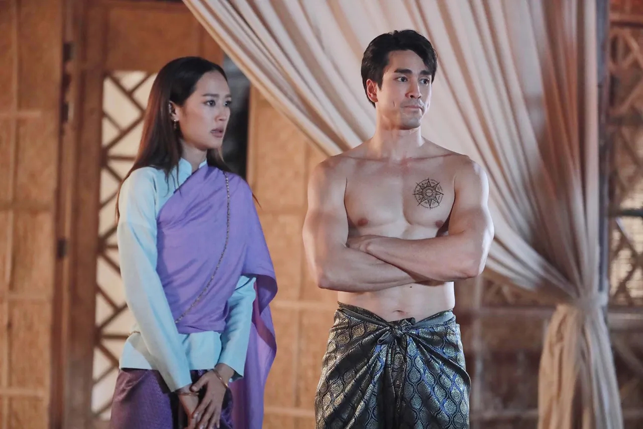 Phim ngôn tình Thái Lan mê hoặc ngay từ tập 1 vì nam chính khoe body đẹp như tạc tượng, nữ chính duyên cực kỳ- Ảnh 5.