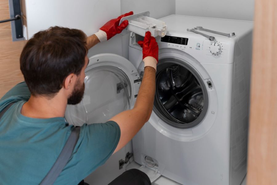 Bất ngờ với nút bí mật trên máy giặt: Chỉ bấm một nút nhỏ nhưng hiệu quả đến không ngờ!!- Ảnh 3.