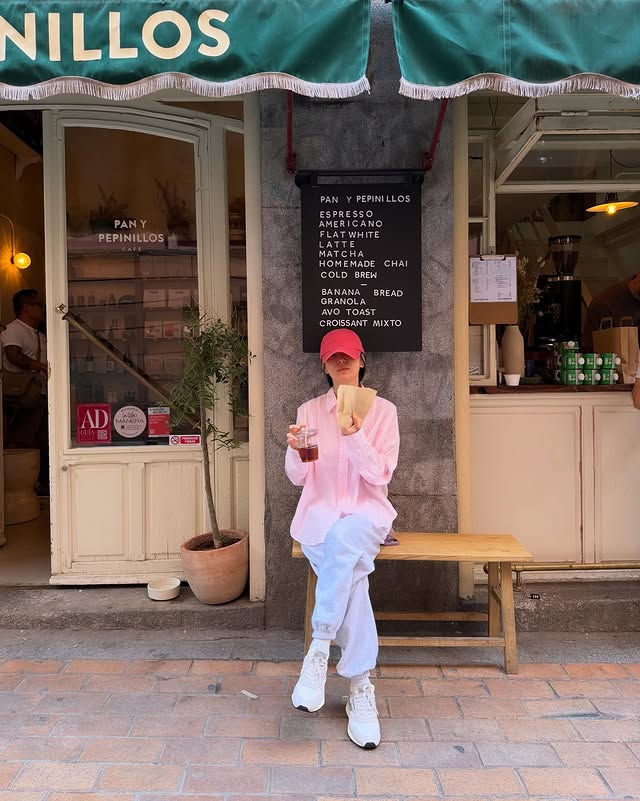Song Hye Kyo đăng tải hình ảnh nhạy cảm gì mà phải xóa gấp chỉ sau 3 phút?- Ảnh 9.