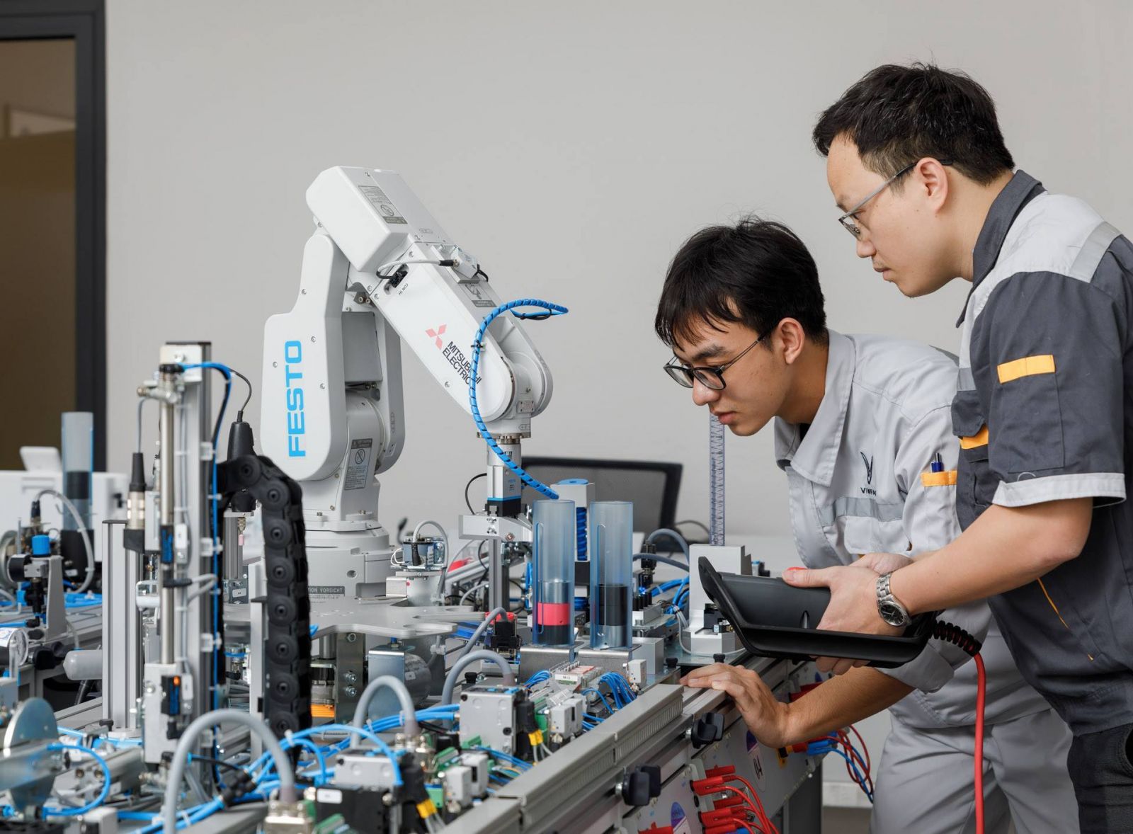 Hơn 1 triệu sinh viên học ngành này có thể được nhận khoản tiền lớn chưa từng có- Ảnh 1.