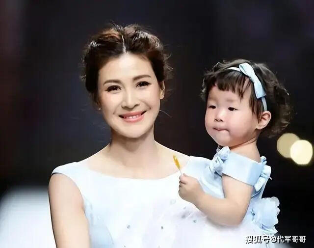 Bỏ tình đầu để làm 
