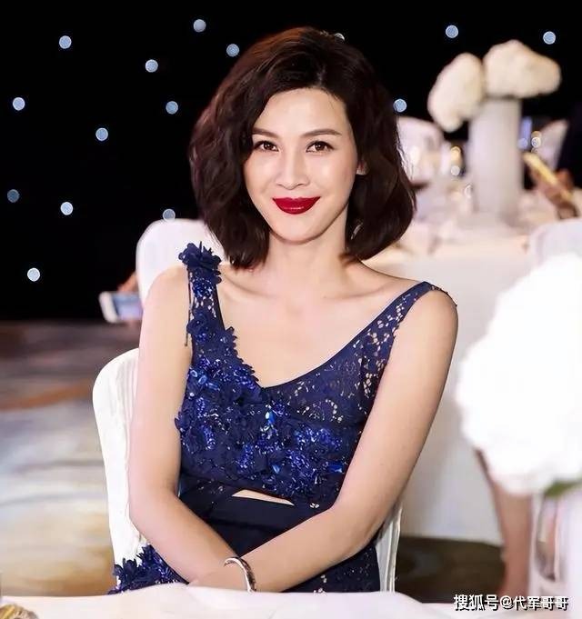 Bỏ tình đầu để làm 