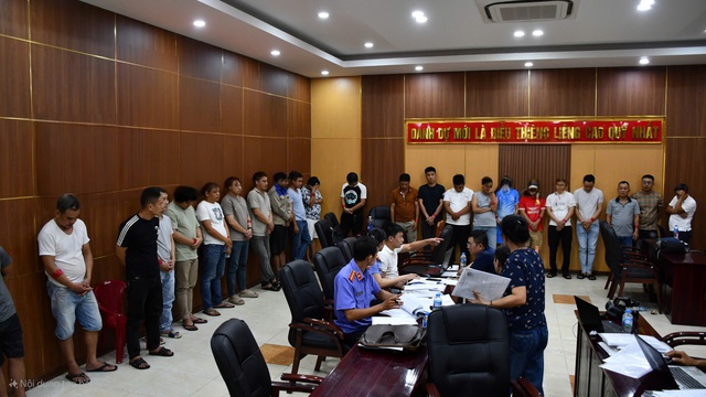 Khám xét khẩn cấp nơi ở của 2 'ông trùm' Nguyễn Minh Trí, Huỳnh Văn An, thu giữ 15.000 trang dữ liệu- Ảnh 1.