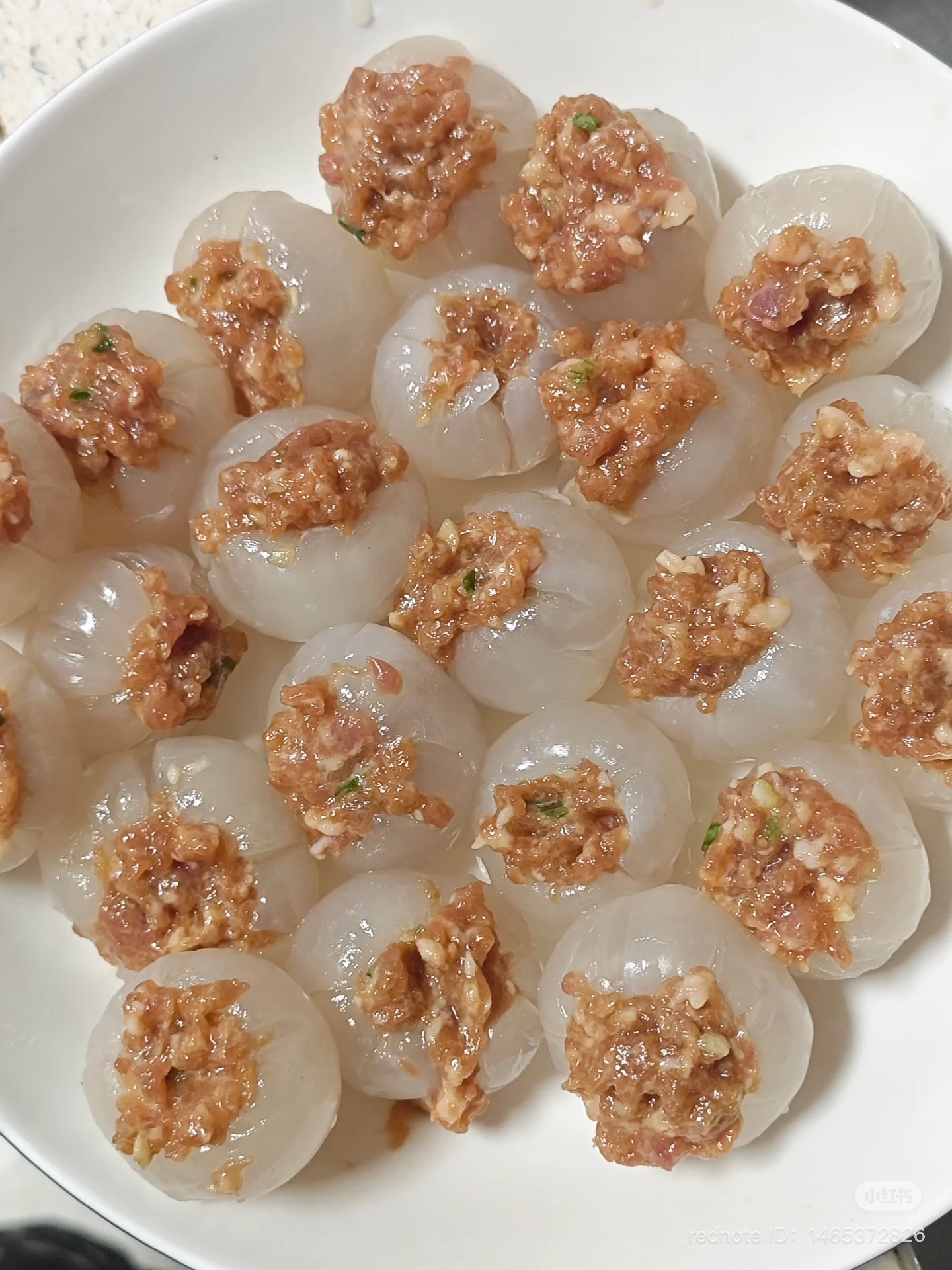 Loạt món ăn từ vải gây hoang mang: Người chấm xì dầu, người trộn với... ớt tỏi- Ảnh 5.