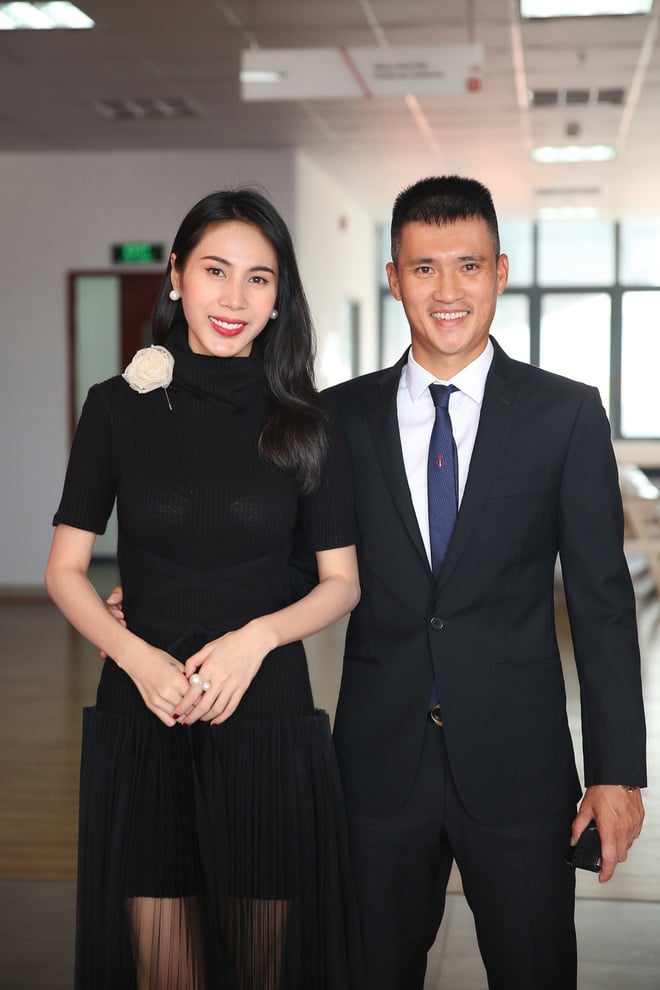 Dấu hiệu kỳ lạ của vợ chồng Thuỷ Tiên - Công Vinh- Ảnh 3. Dấu hiệu kỳ lạ của vợ chồng Thuỷ Tiên - Công Vinh- Ảnh 3.