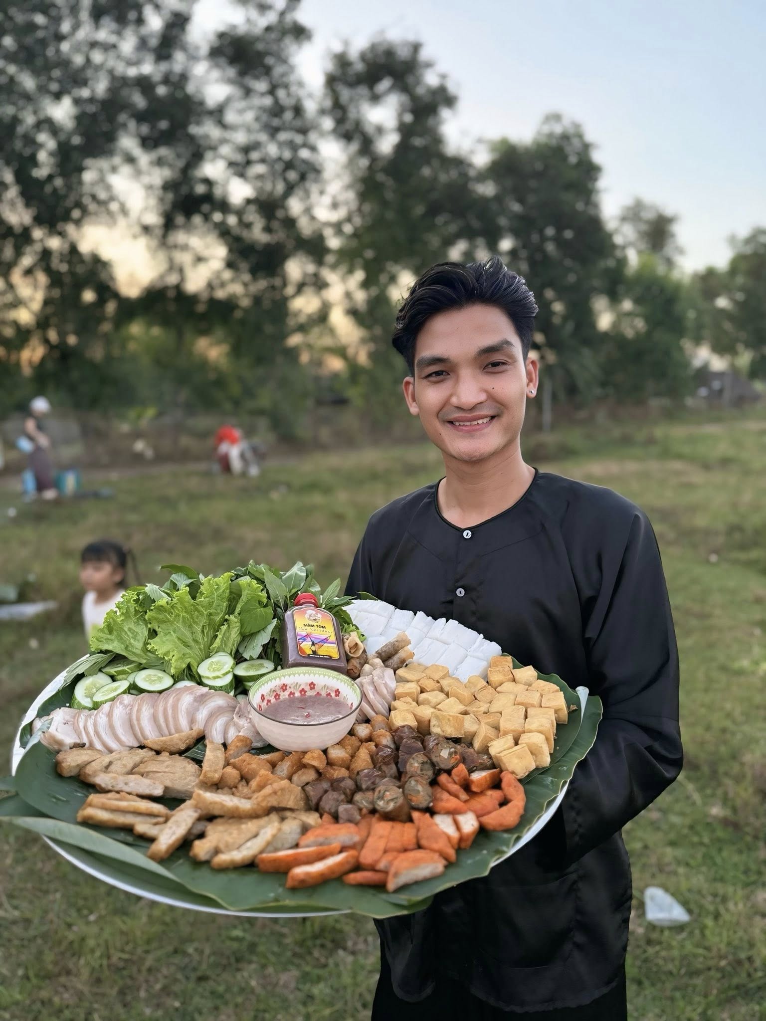 Nam nghệ sĩ quê Hải Dương thuê biệt thự 50 tỷ để ở: "Tôi sốc vì tin đồn ấy..."- Ảnh 4.