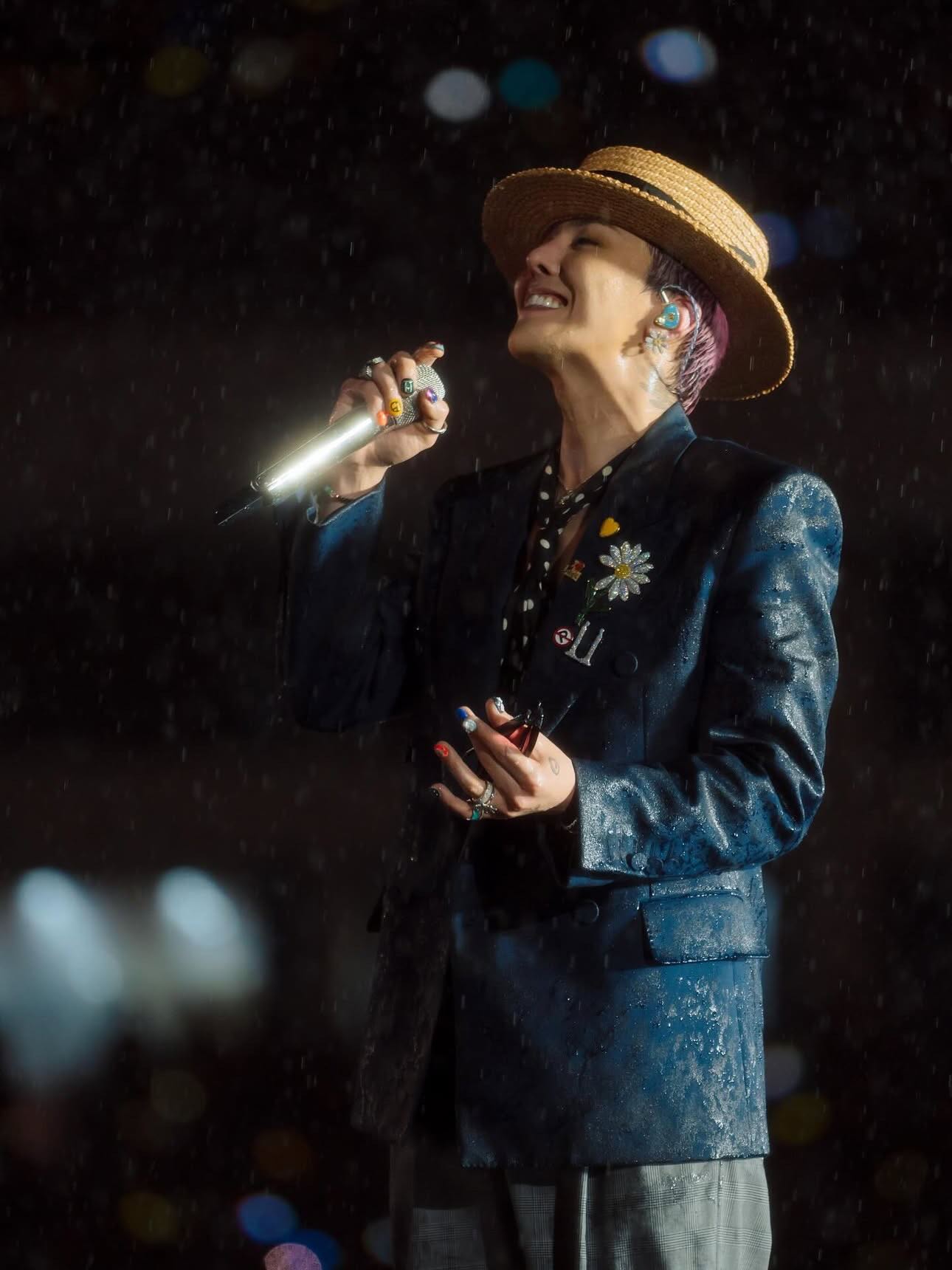 G-Dragon cũng có ngày bắt chước Sơn Tùng M-TP hay sao?- Ảnh 3.