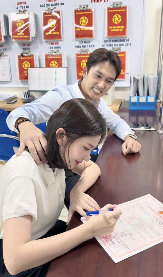 Đình Tú và Ngọc Huyền cưới gấp để 
