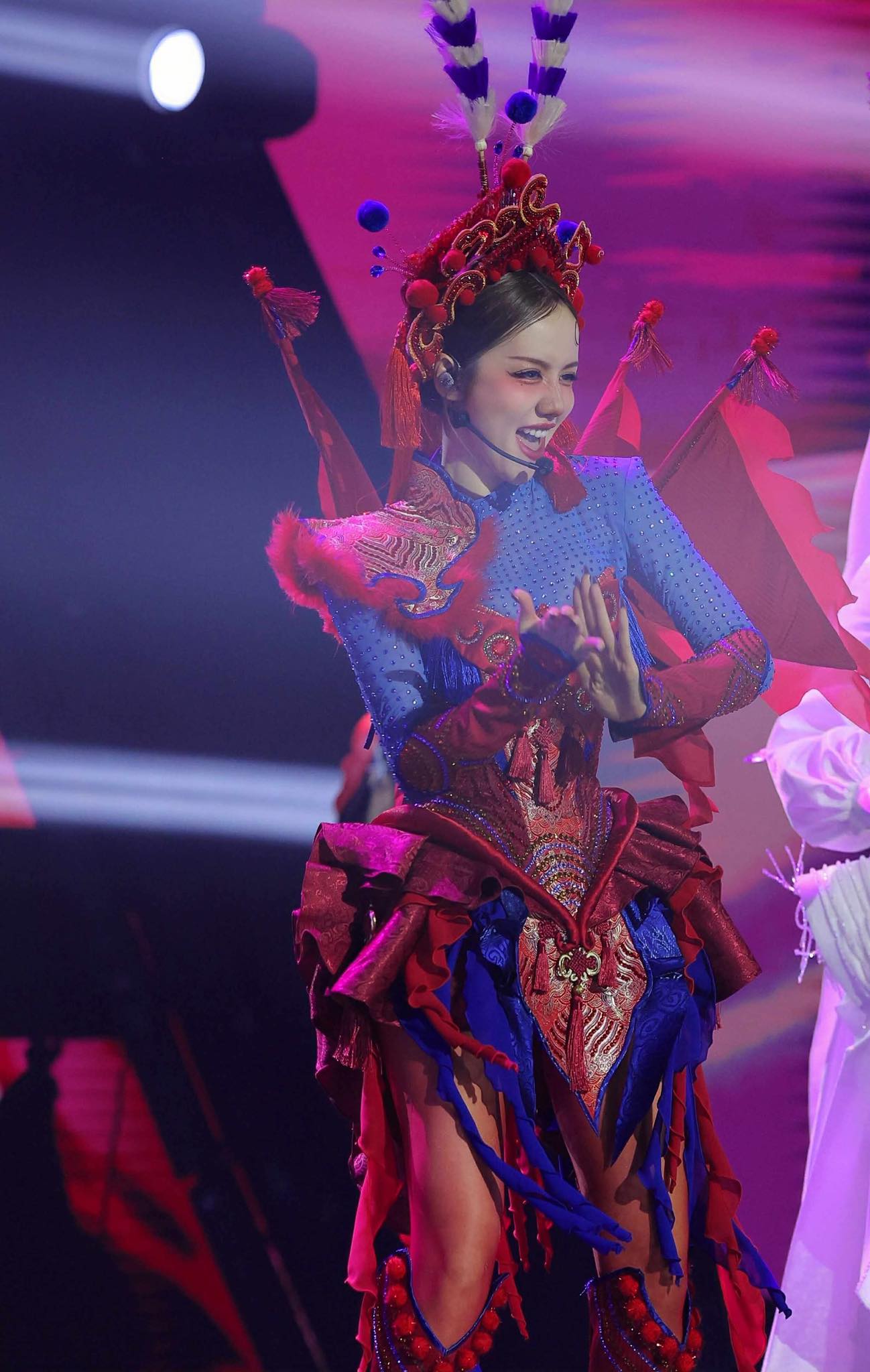 Không nhận ra Phương Ly: Đẹp chấn động, dân tình “sốc visual” nặng- Ảnh 4.