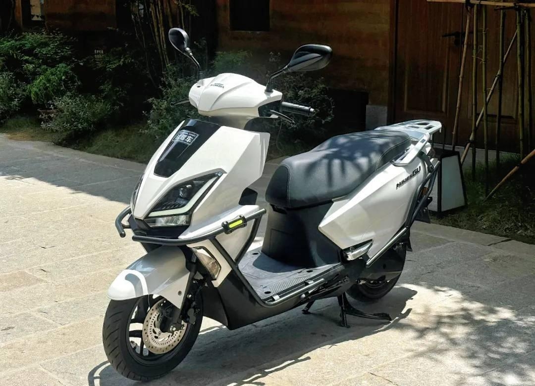Siêu phẩm đình đám của Honda mở bán: Xịn như Air Blade, giá chỉ 32 triệu đồng, Vision có bị thay thế?- Ảnh 2.