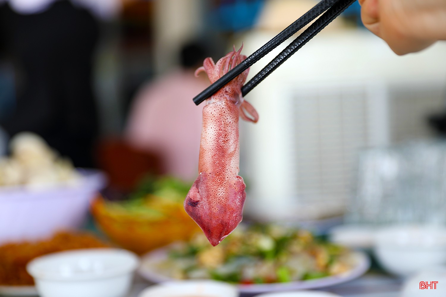 Hành trình chạm vào vẻ đẹp nguyên sơ với những món ngon gói trọn hương vị đậm đà, là đặc sản 
