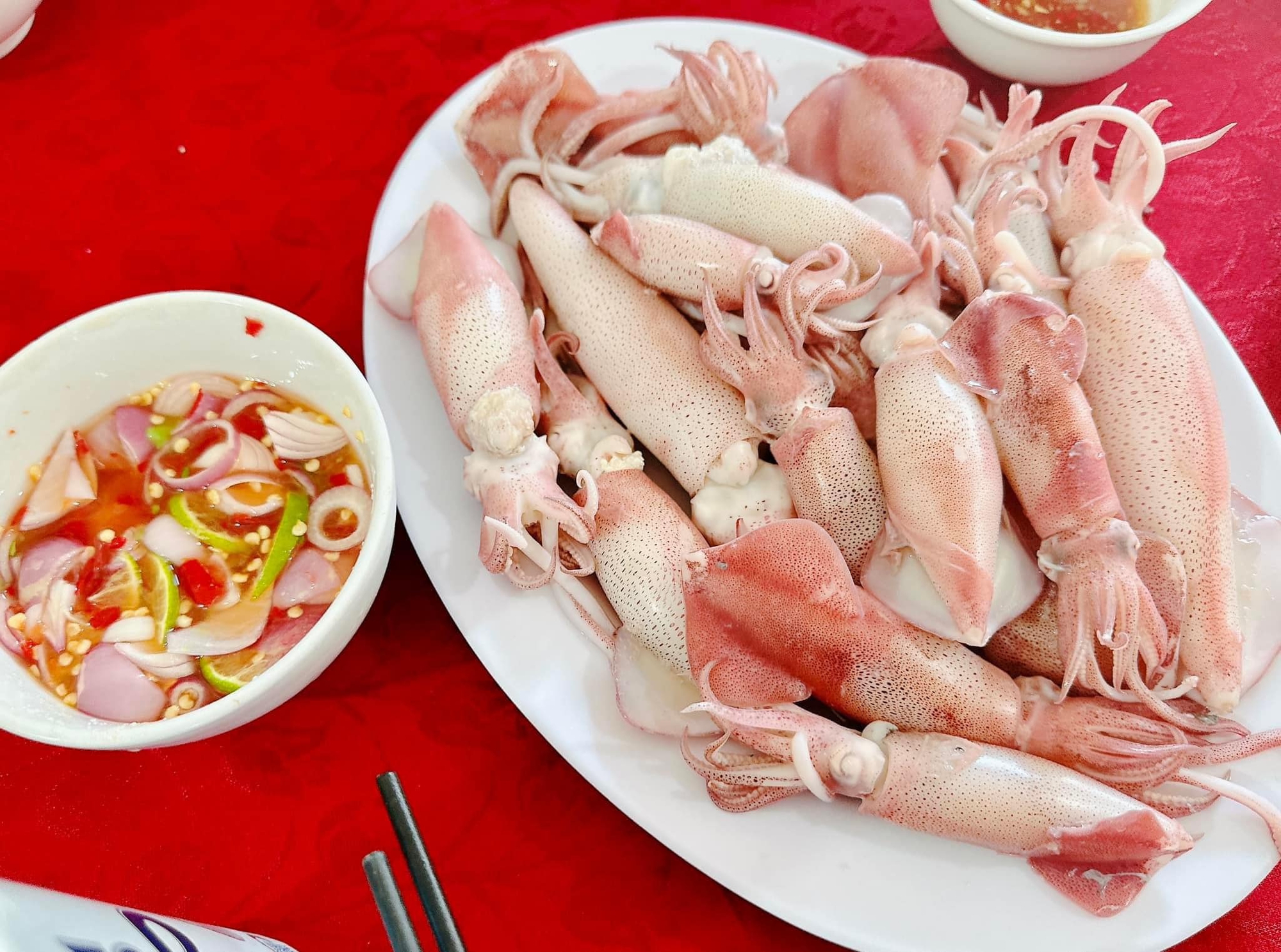 Hành trình chạm vào vẻ đẹp nguyên sơ với những món ngon gói trọn hương vị đậm đà, là đặc sản 