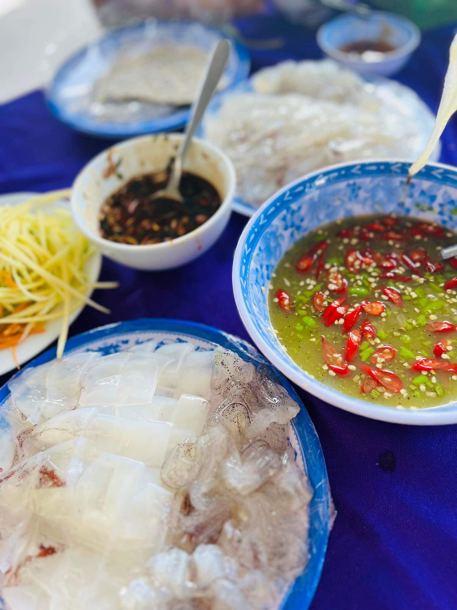 Hành trình chạm vào vẻ đẹp nguyên sơ với những món ngon gói trọn hương vị đậm đà, là đặc sản 