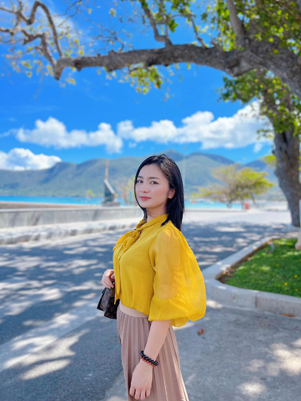 Mỹ nhân phim giờ vàng VTV kết hôn chỉ sau 3 ngày yêu, nay sống an yên trong biệt thự sân vườn tại Mỹ- Ảnh 8.