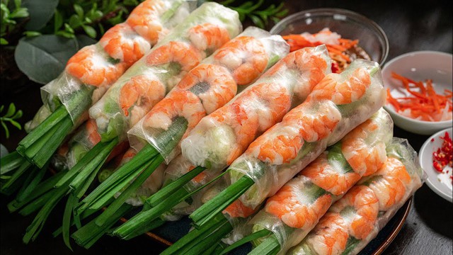 Không phải nem rán và bún chả, món ăn chỉ 10.000 đồng/cái này mới là cái tên lọt top ngon nhất thế giới- Ảnh 2.