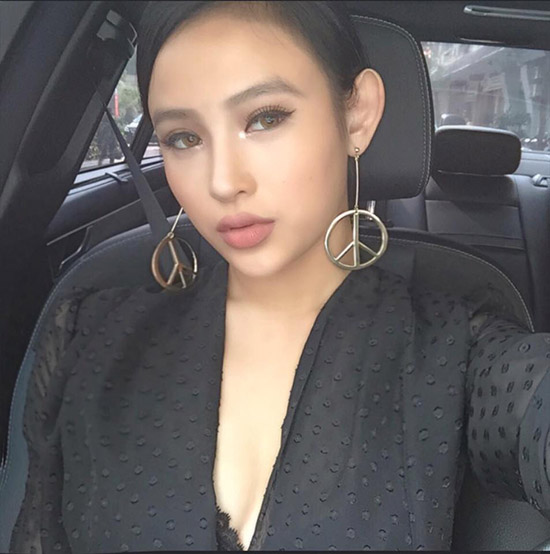 Huyền Baby khoe ảnh "girl phố" 10 năm trước, netizen phong ngay làm Paris Hilton bản Việt- Ảnh 1.