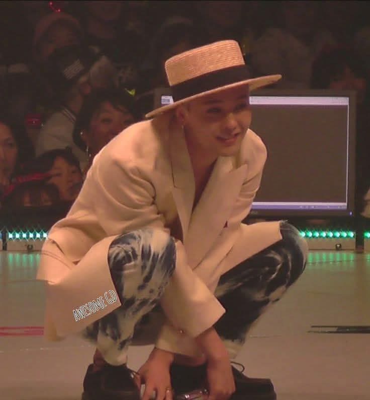 G-Dragon cũng có ngày bắt chước Sơn Tùng M-TP hay sao?- Ảnh 15.
