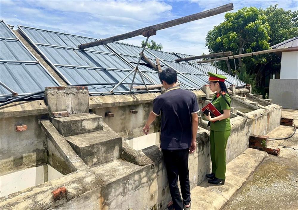 Lộ diện công ty sản xuất hàng nghìn chai nước mắm bị vứt bỏ bên đường: Đã dừng hoạt động hơn 2 tháng- Ảnh 2.