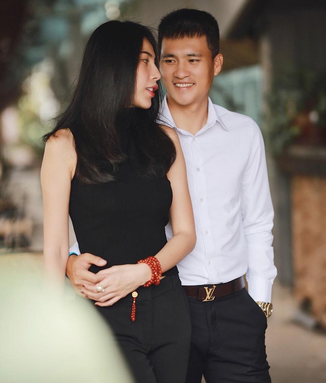 Dấu hiệu kỳ lạ của vợ chồng Thuỷ Tiên - Công Vinh- Ảnh 4. Dấu hiệu kỳ lạ của vợ chồng Thuỷ Tiên - Công Vinh- Ảnh 4.